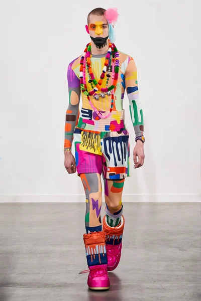 Look 12